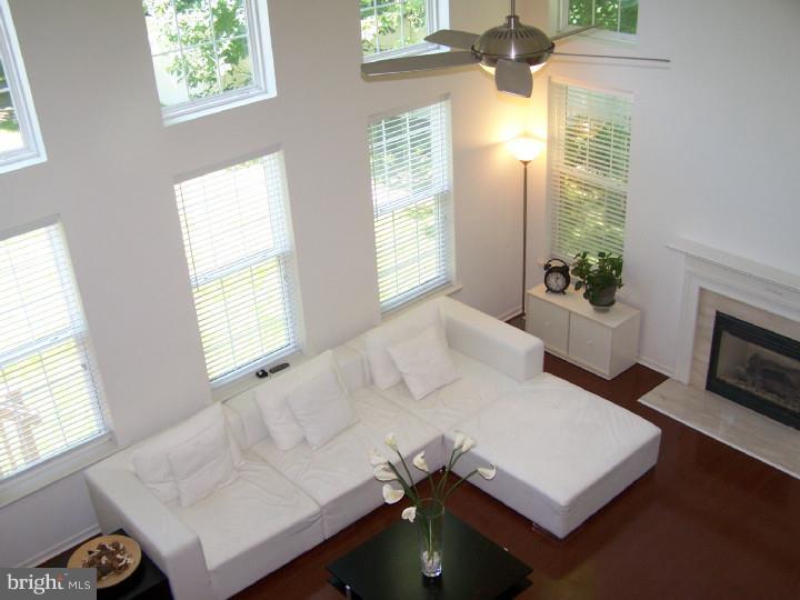 6 Ridge View Court Sicklerville, NJ 08081 - Photo 5 of 22 Family Room