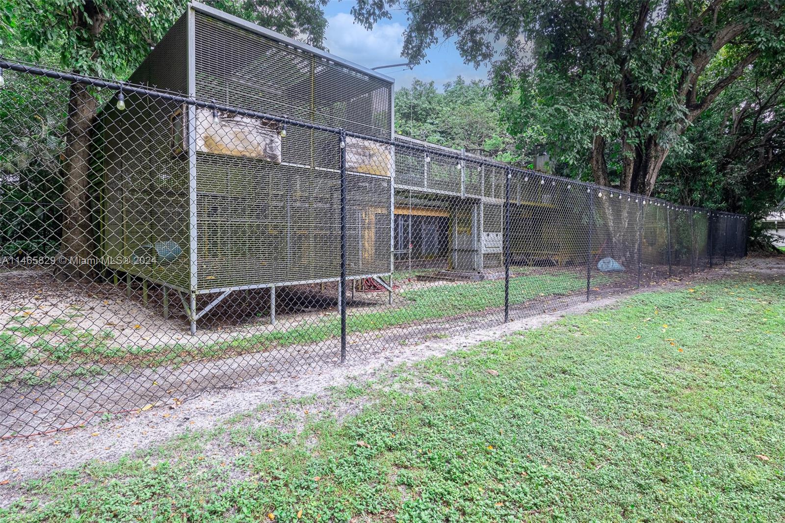 6000 Southwest 118th Avenue Miami, FL 33183 - Photo 43 of 49 a view of outdoor space and yard