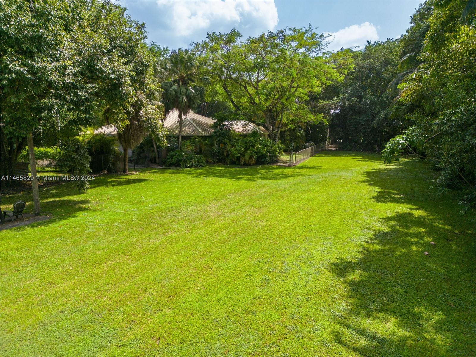 6000 Southwest 118th Avenue Miami, FL 33183 - Photo 5 of 49 a view of a trees in a yard