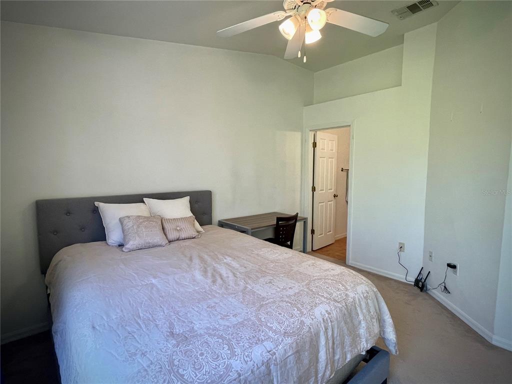 3970 Southwest 20th Avenue, Unit 906 Gainesville, FL 32607 - Photo 15 of 21 Gallery Image 15