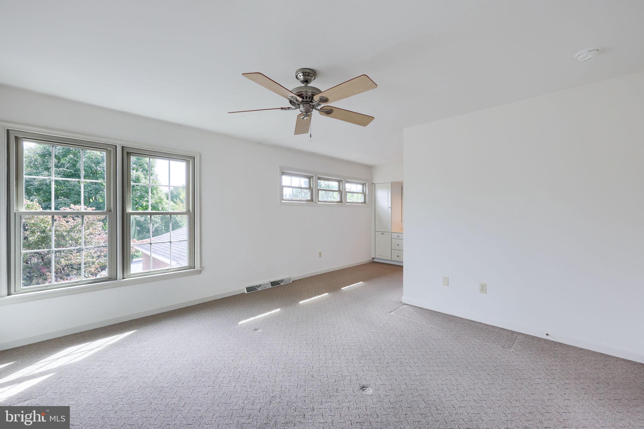 1817 Spring Ridge Lane Lancaster, PA 17603 - Photo 17 of 41 Gallery Image 17