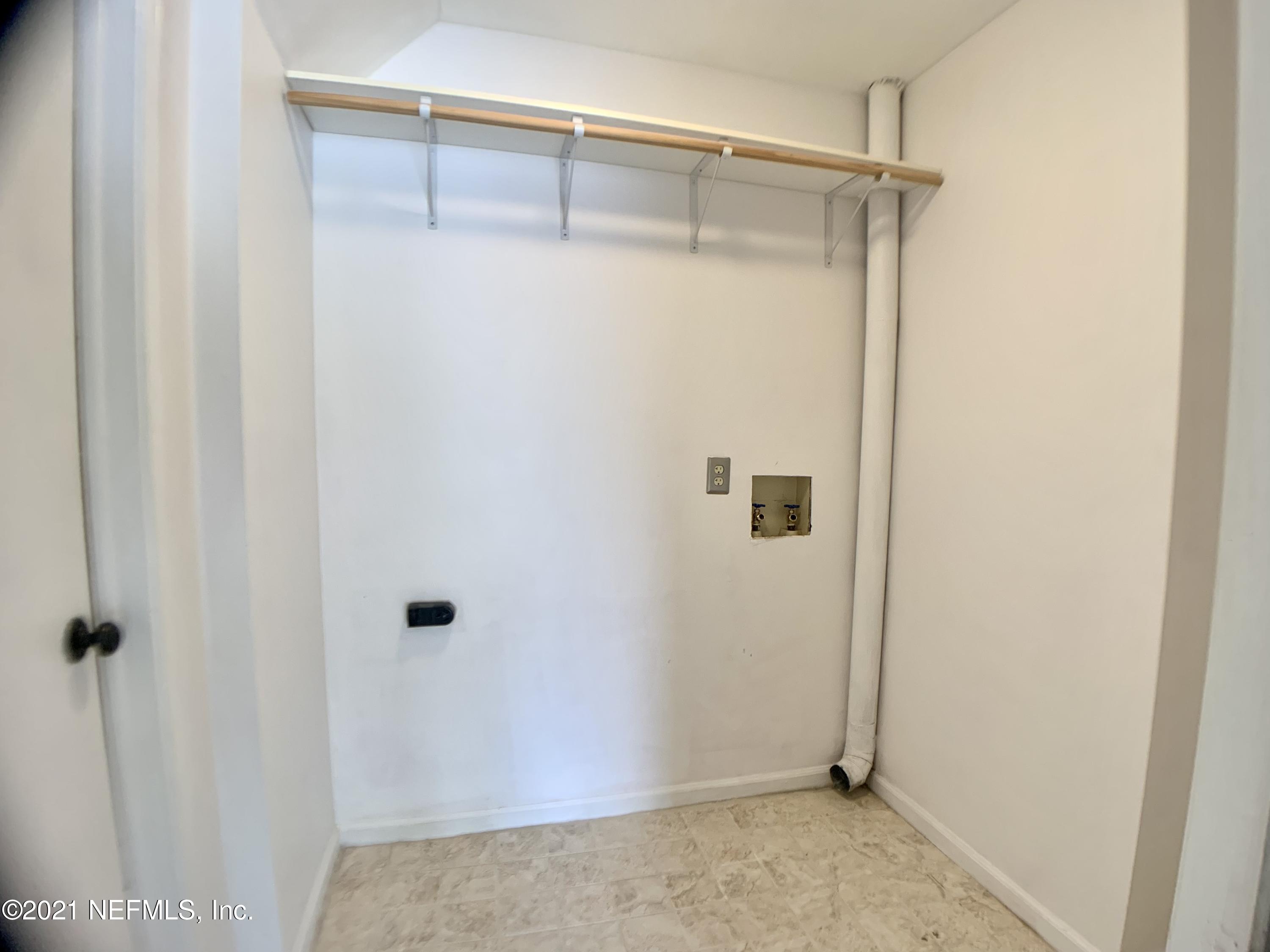 1058 Rene Court Orange Park, FL 32065 - Photo 25 of 26 Laundry Room