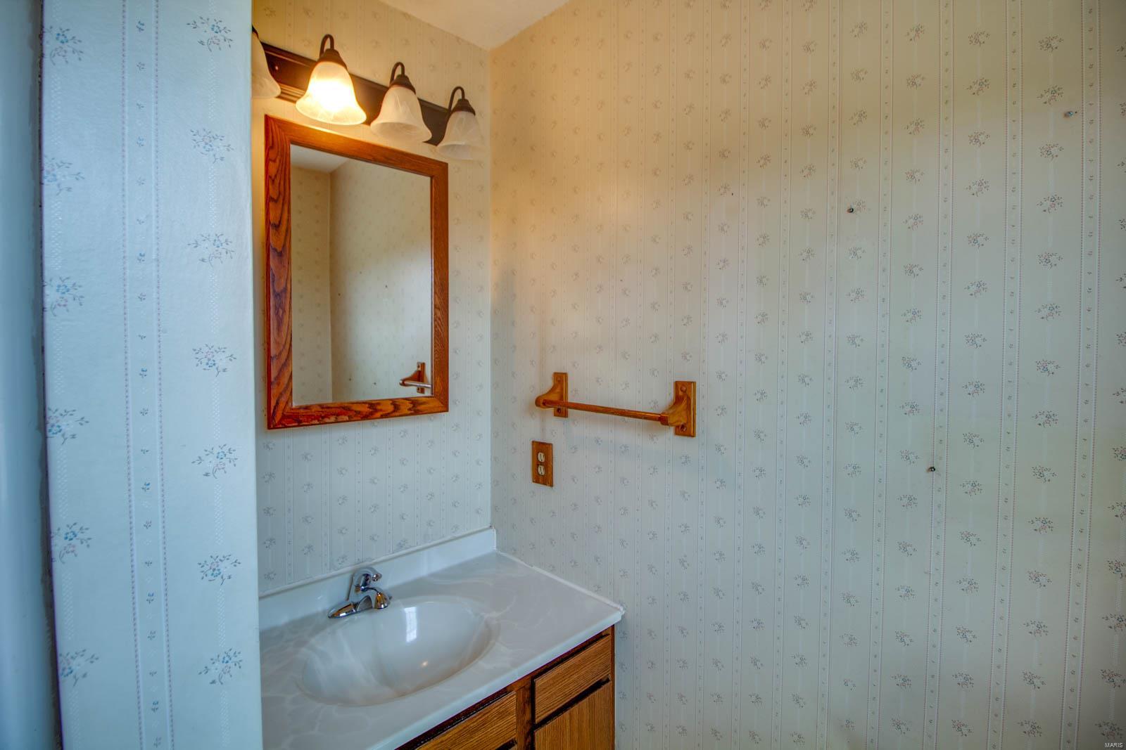 101 Walnut Street Kane, IL 62054 - Photo 13 of 33 Gallery Image 13