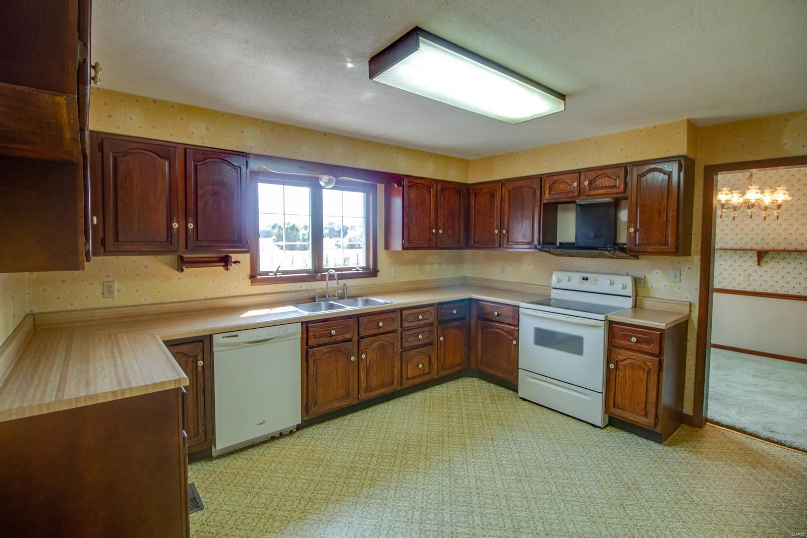101 Walnut Street Kane, IL 62054 - Photo 10 of 33 Gallery Image 10