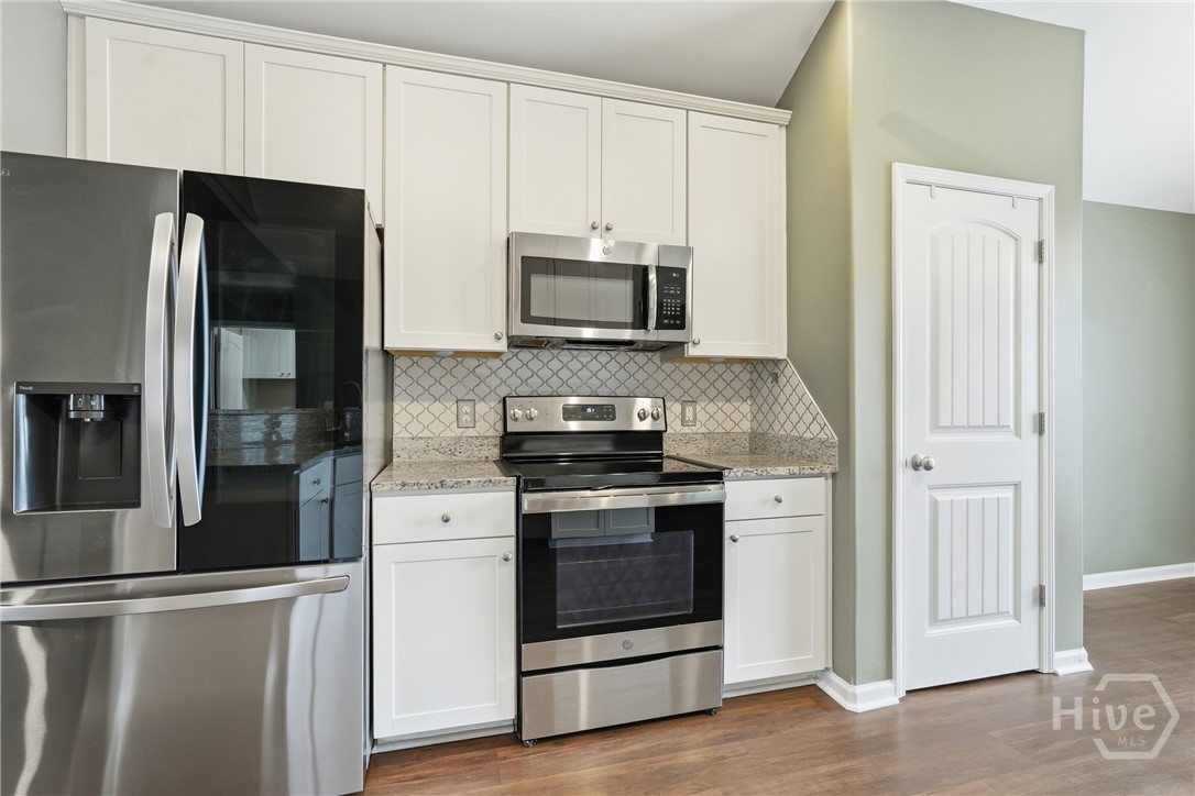 141 Grimsby Road Savannah, GA 31407 - Photo 12 of 58 Kitchen