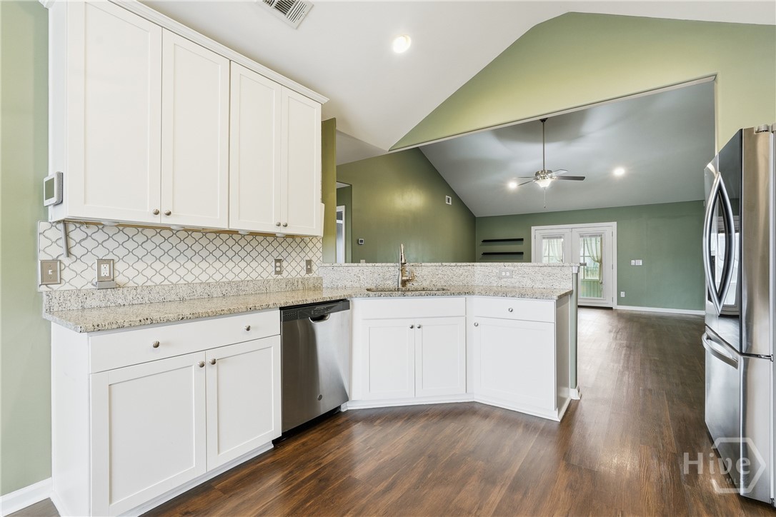 141 Grimsby Road Savannah, GA 31407 - Photo 10 of 58 Kitchen