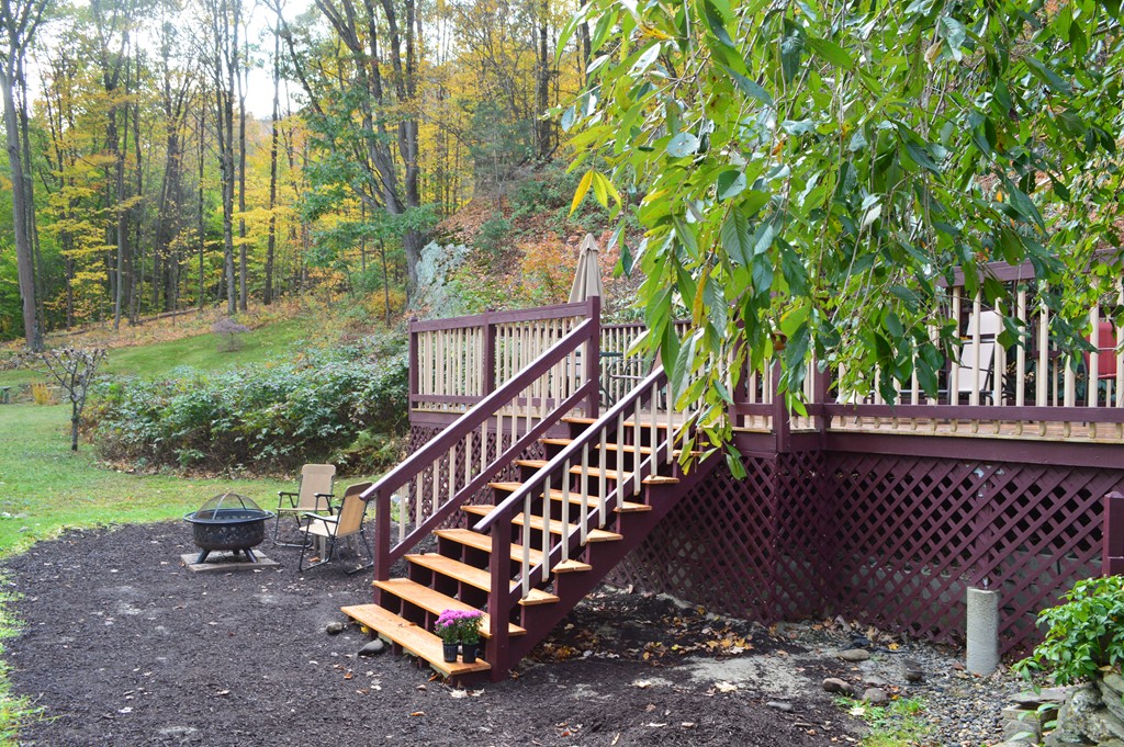 1081 Huntington Road Russell, MA 01071 - Photo 3 of 27