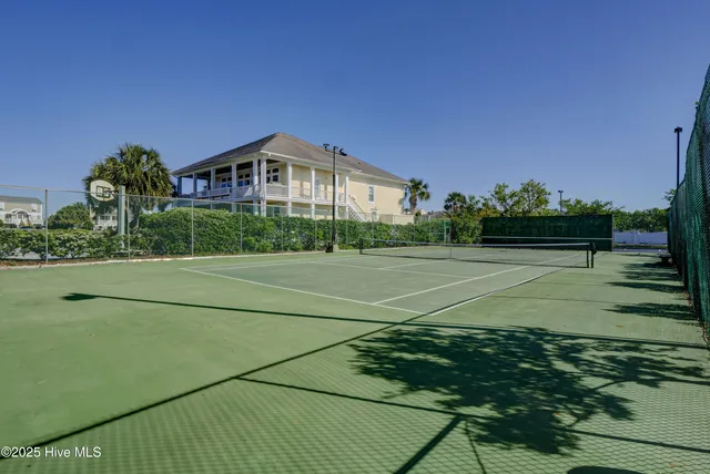 $2,500 | 322 Causeway Drive, Unit STE 207, Wrightsville Beach, NC 28480