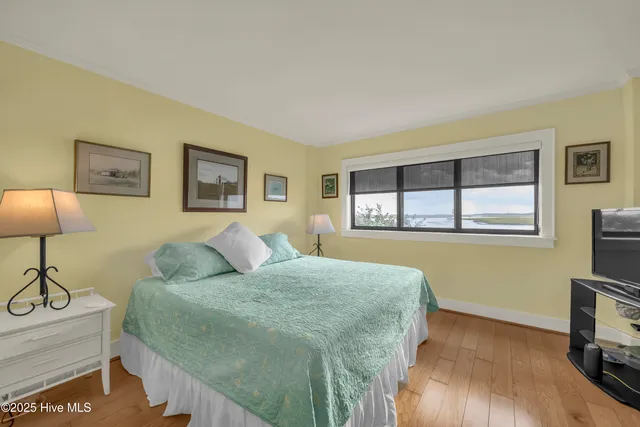 $2,500 | 322 Causeway Drive, Unit STE 207, Wrightsville Beach, NC 28480