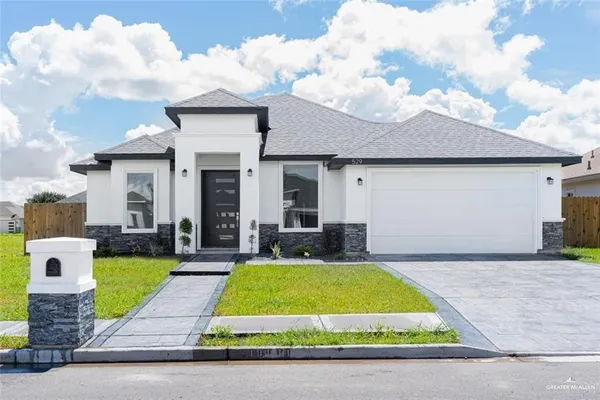 $2,050 | 529 Country Club Drive, Alamo, TX 78516