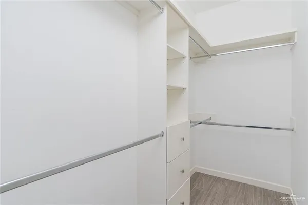 $2,050 | 529 Country Club Drive, Alamo, TX 78516