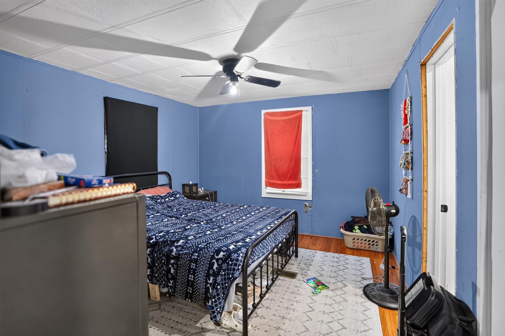 1321 Kays Road Lawrenceburg, KY 40342 - Photo 26 of 60 21_1321_Kays_Rd-Bedroom-7268