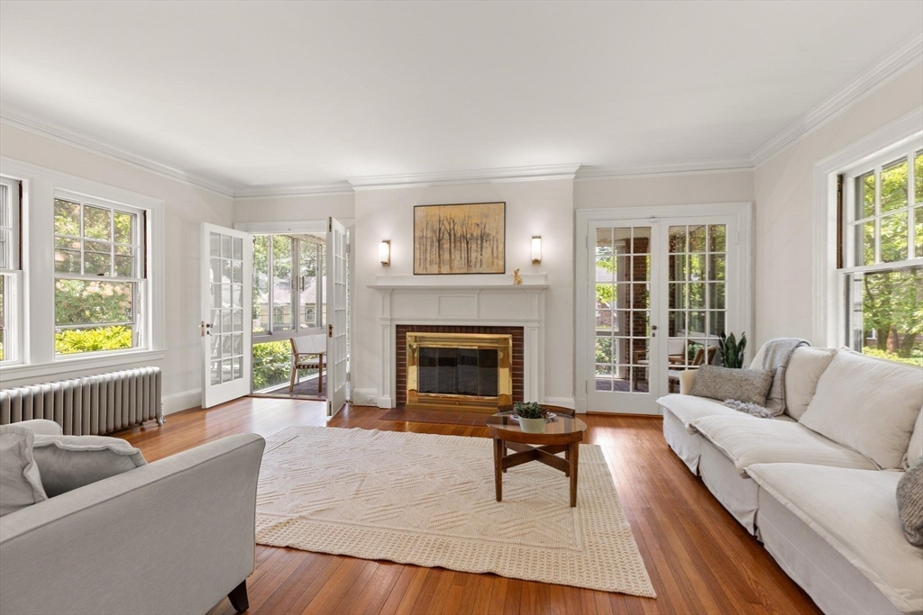 35 Arden Road Watertown, MA 02472 - Photo 4 of 42
