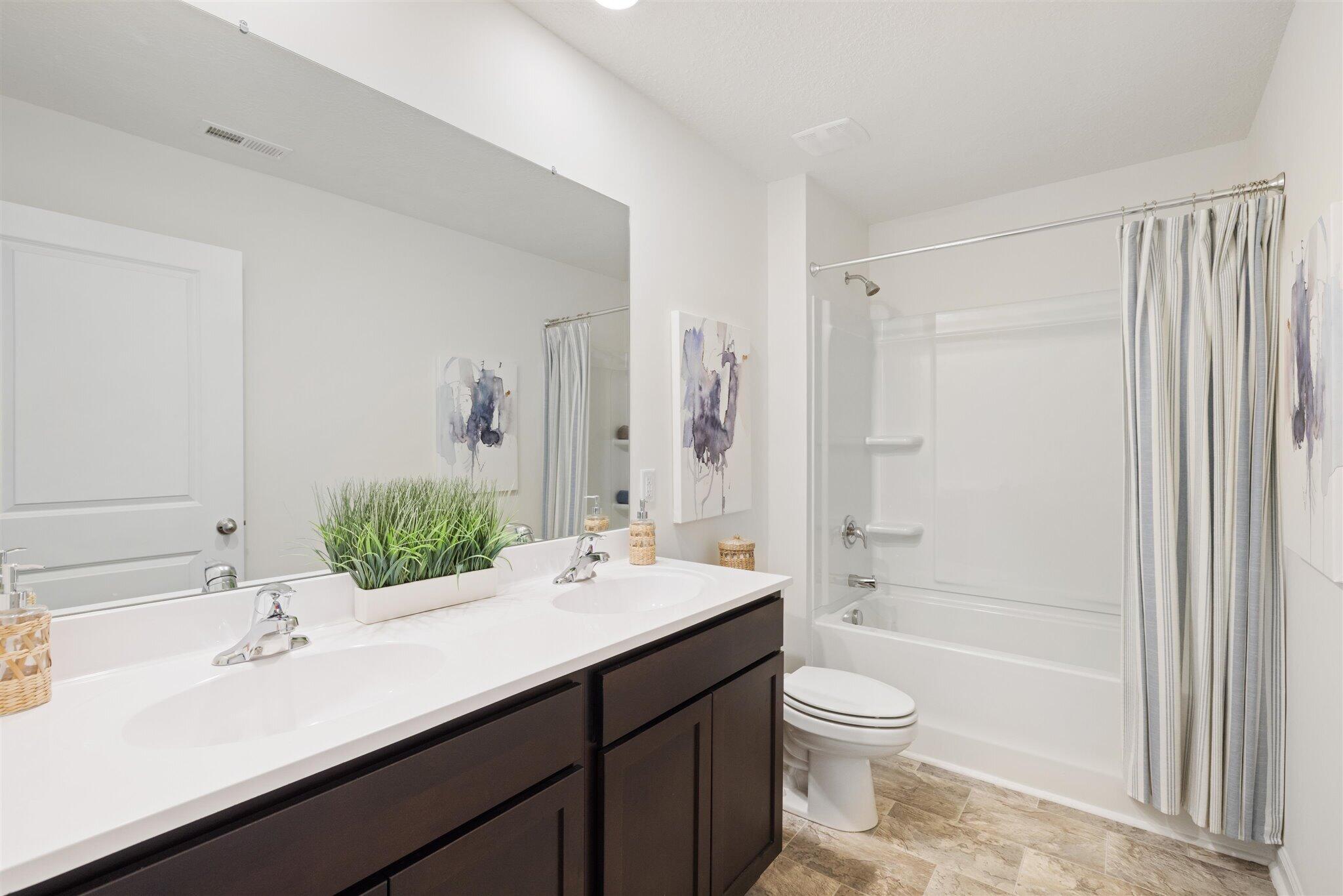 4032 Wendell Road Cleveland, TN 37323 - Photo 12 of 20 Bathroom