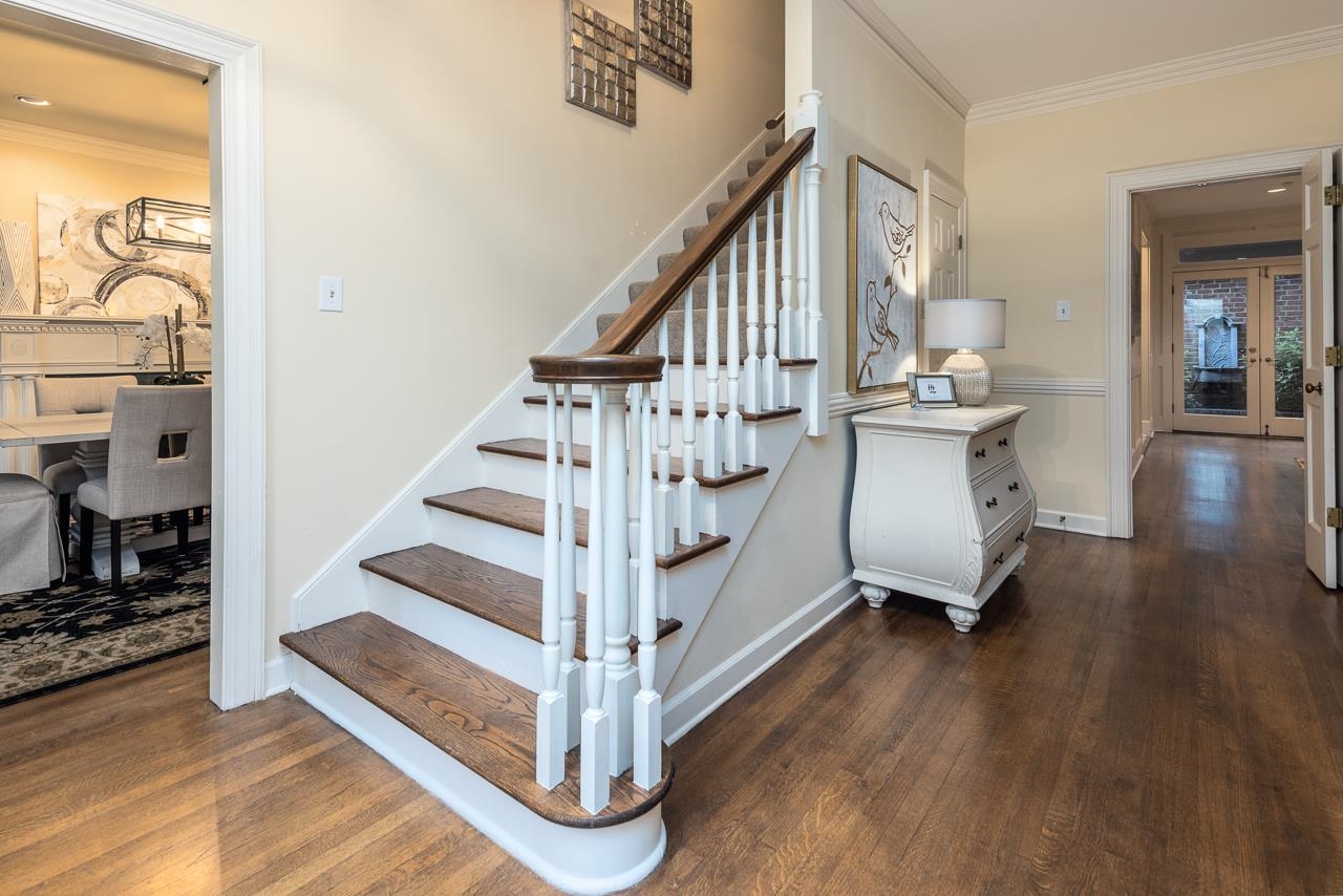 1117 Oak River Road Memphis, TN 38120 - Photo 2 of 22 Gallery Image 2