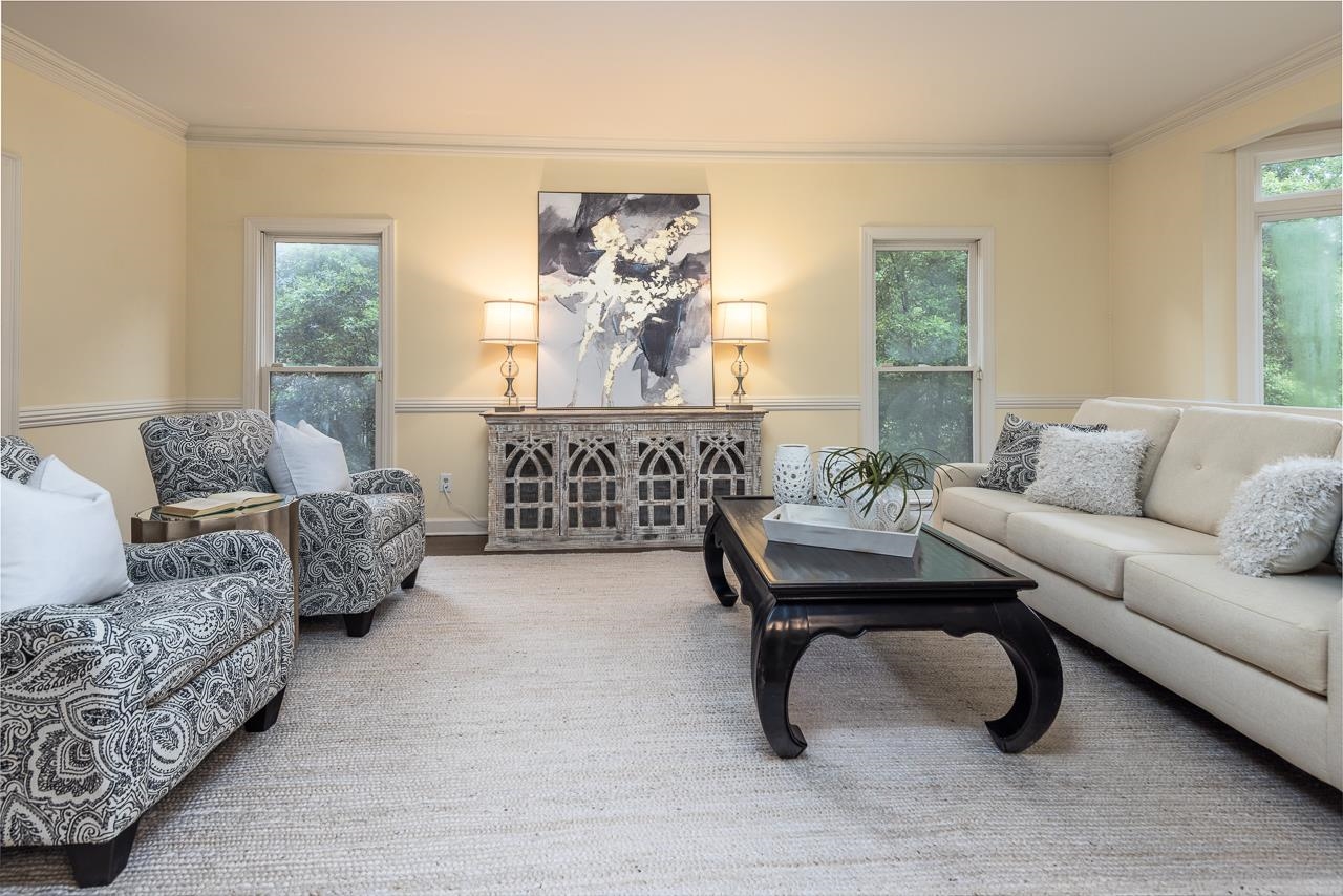 1117 Oak River Road Memphis, TN 38120 - Photo 4 of 22 Gallery Image 4
