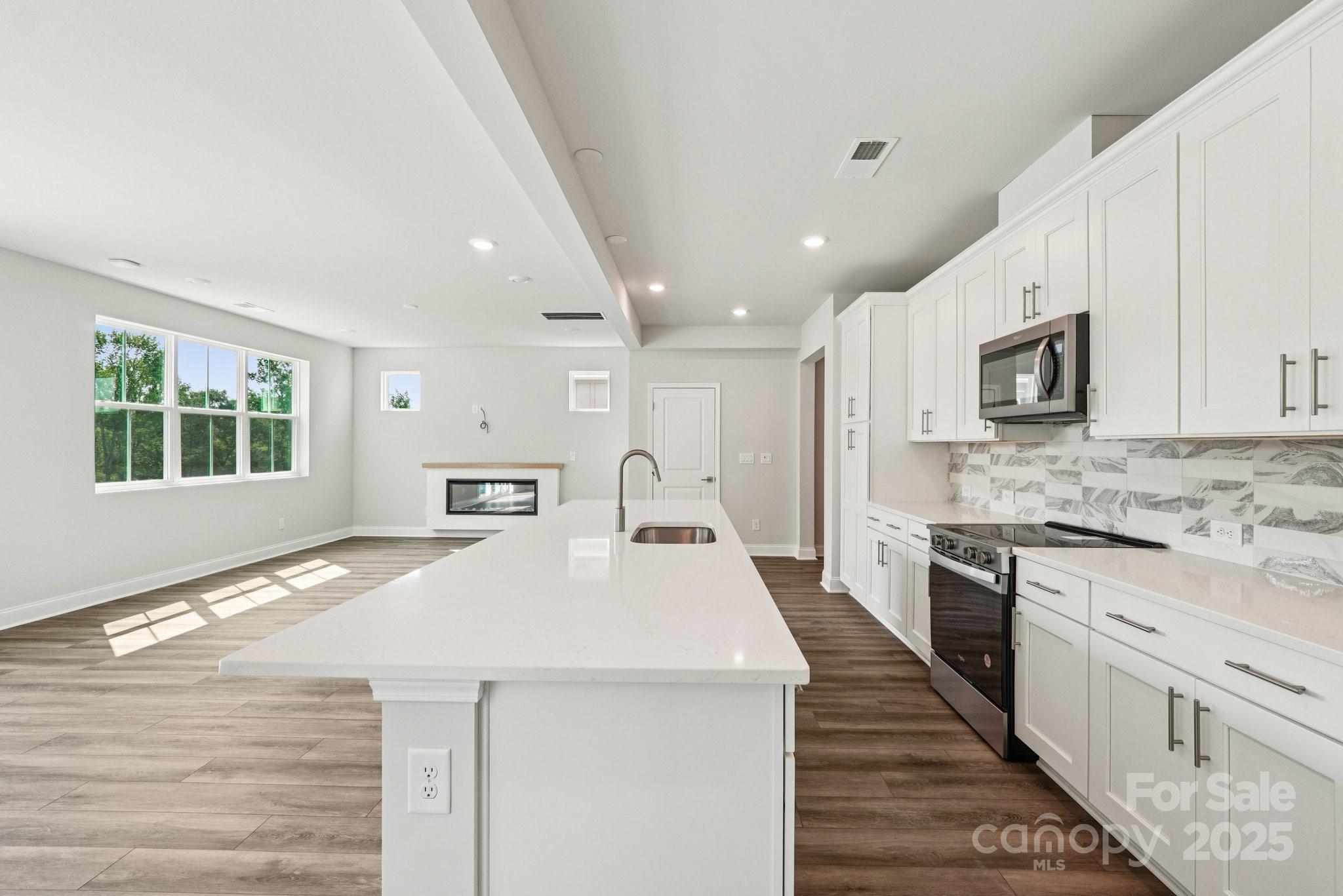 720 Flare Drive Tega Cay, SC 29708 - Photo 5 of 21