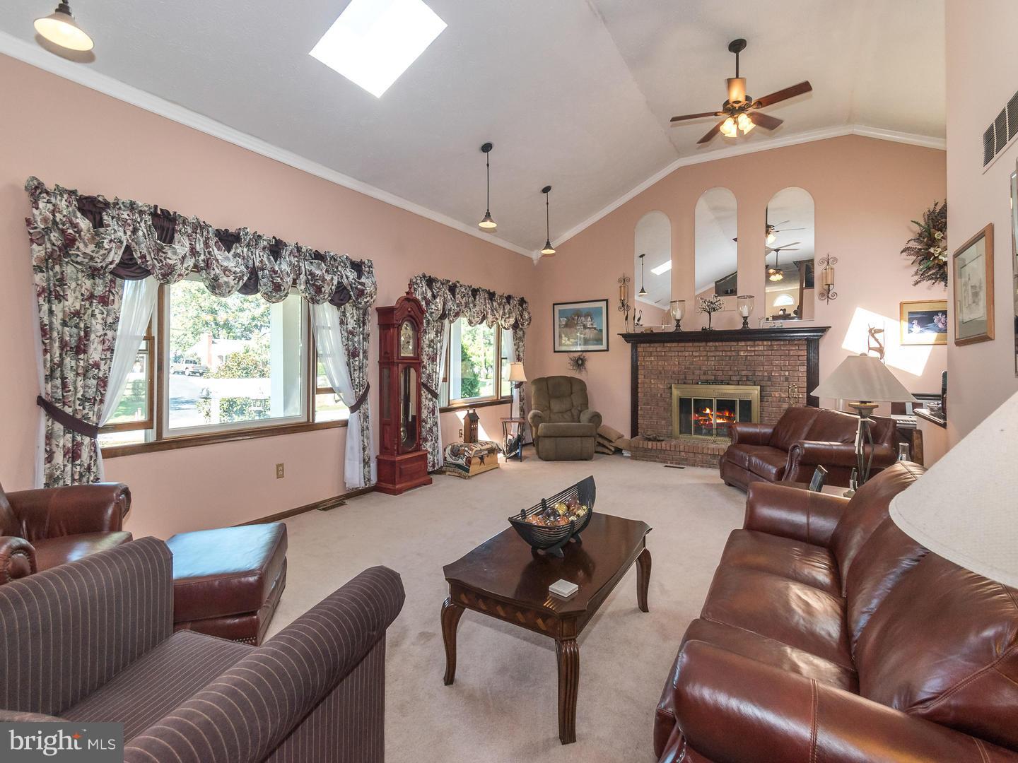 5346 Turkey Point Road North East, MD 21901 - Photo 6 of 30 Living Room