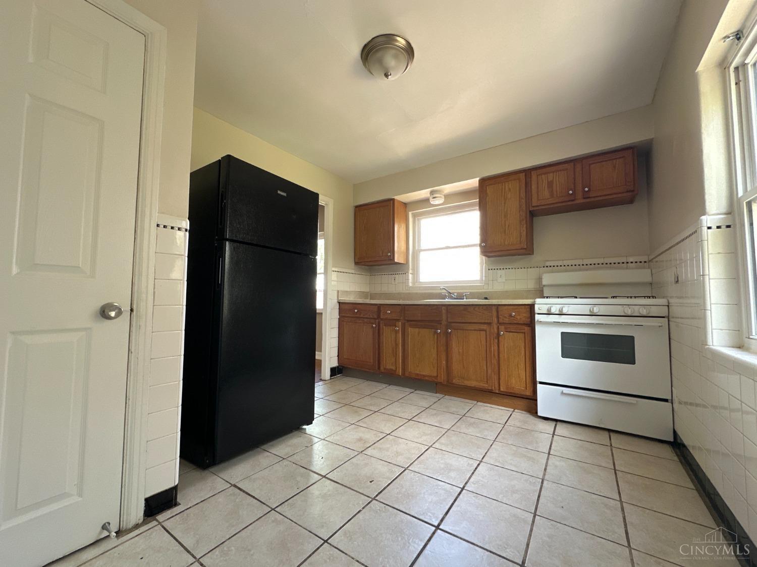 8070 Daly Road Cincinnati, OH 45224 - Photo 5 of 16