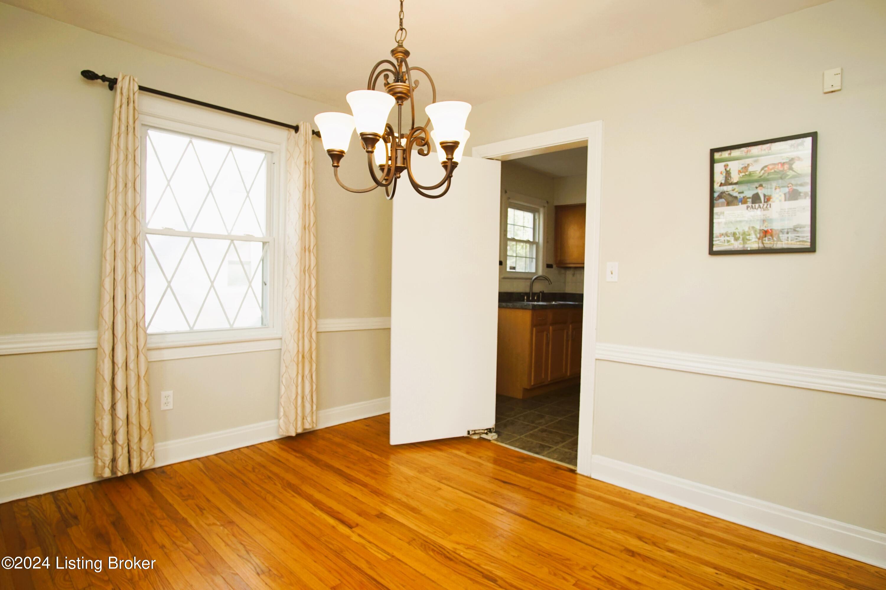 4002 Brownlee Road Louisville, KY 40207 - Photo 10 of 29 DSC03903