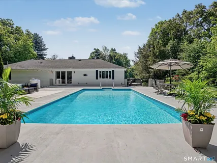 $899,000 | 2 Studio Lane, Norwalk, CT 06850