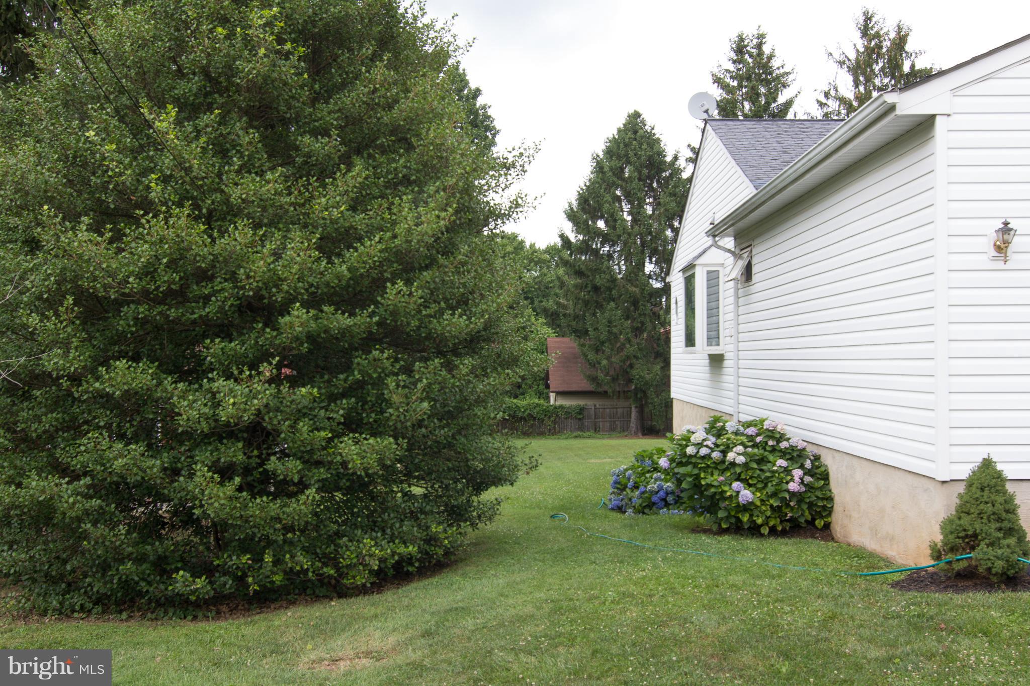 2140 Liberty Road Sykesville, MD 21784 - Photo 29 of 29 Exterior (Side)