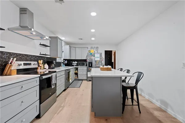 $185,000 | 220 East 2nd Avenue, Caney, KS 67333