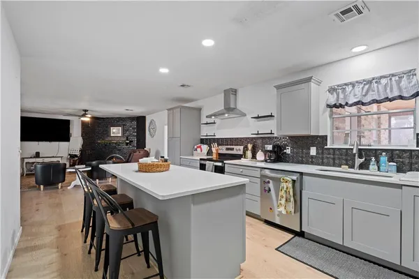 $185,000 | 220 East 2nd Avenue, Caney, KS 67333