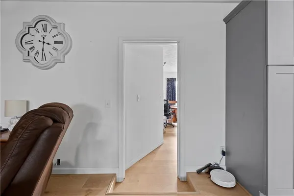 $185,000 | 220 East 2nd Avenue, Caney, KS 67333