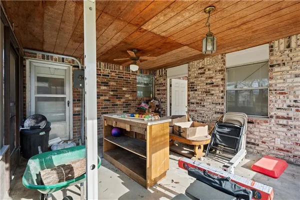 $185,000 | 220 East 2nd Avenue, Caney, KS 67333