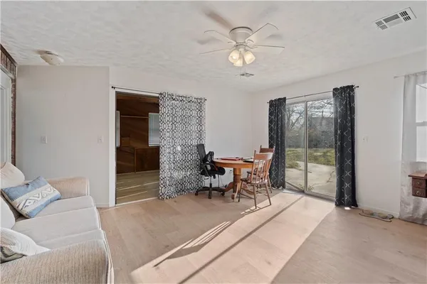 $185,000 | 220 East 2nd Avenue, Caney, KS 67333