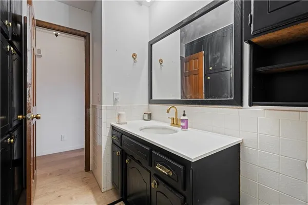 $185,000 | 220 East 2nd Avenue, Caney, KS 67333