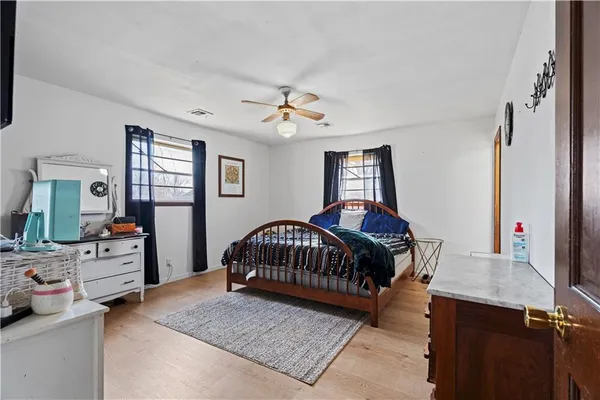 $185,000 | 220 East 2nd Avenue, Caney, KS 67333