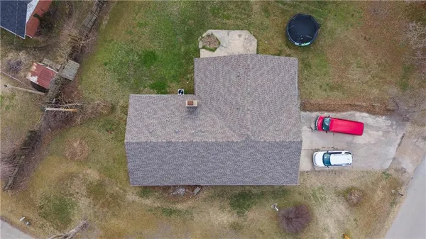 $185,000 | 220 East 2nd Avenue, Caney, KS 67333