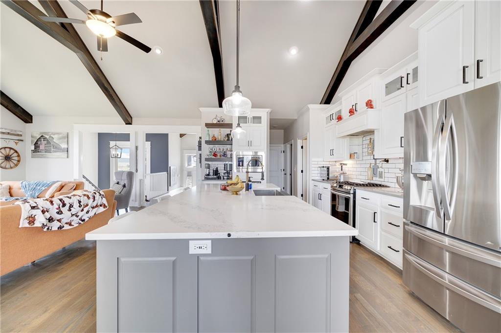 905 Southeast Wood Ridge Court Blue Springs, MO 64014 - Photo 16 of 48