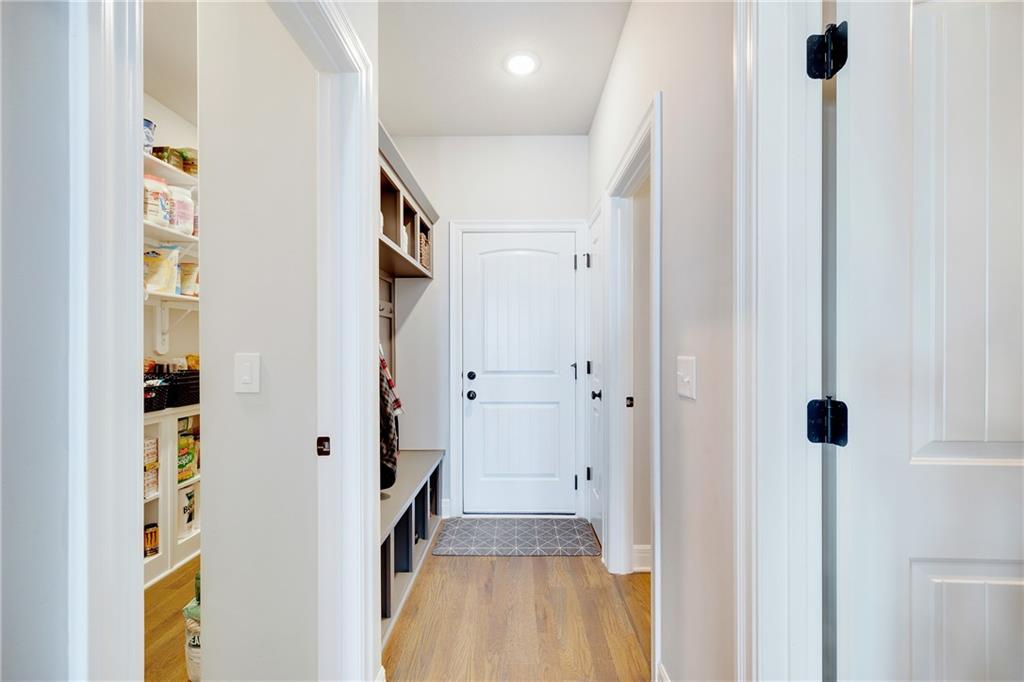 905 Southeast Wood Ridge Court Blue Springs, MO 64014 - Photo 19 of 48