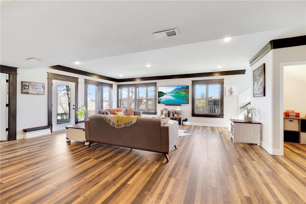 905 Southeast Wood Ridge Court Blue Springs, MO 64014 - Photo 33 of 48