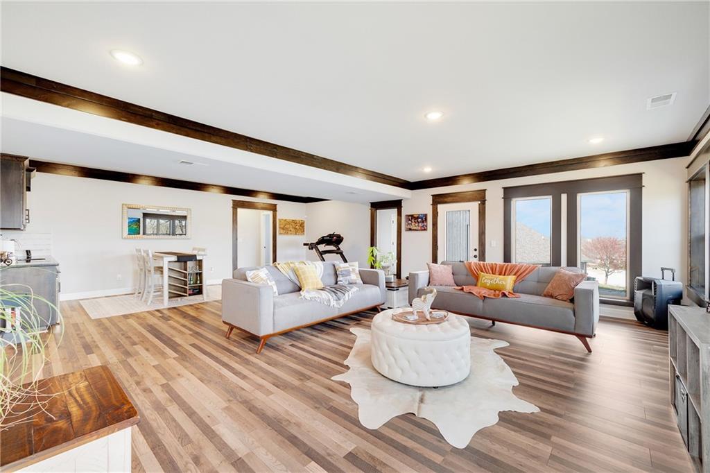 905 Southeast Wood Ridge Court Blue Springs, MO 64014 - Photo 34 of 48