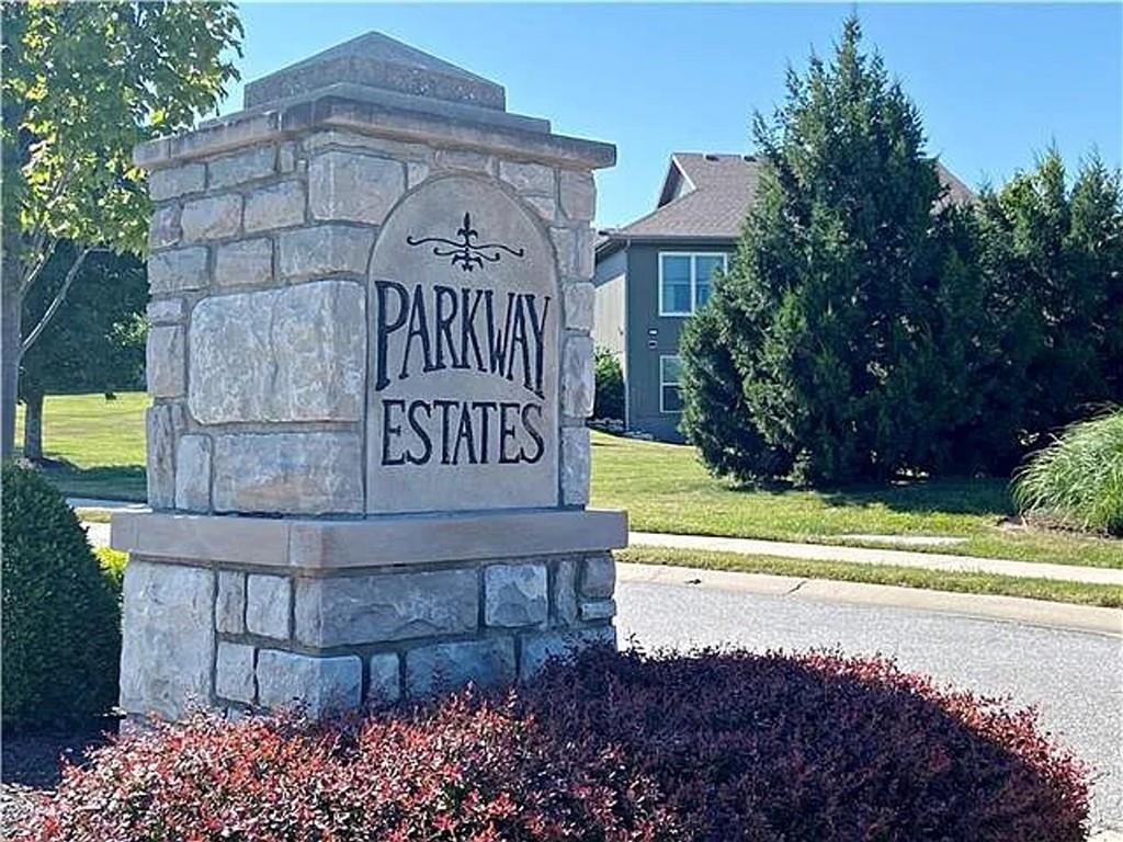 905 Southeast Wood Ridge Court Blue Springs, MO 64014 - Photo 45 of 48