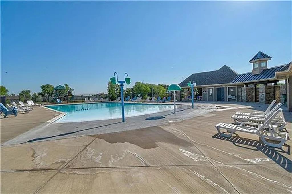 905 Southeast Wood Ridge Court Blue Springs, MO 64014 - Photo 47 of 48