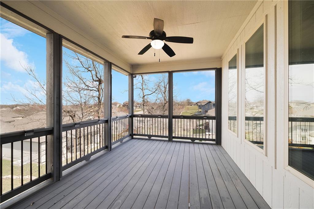 905 Southeast Wood Ridge Court Blue Springs, MO 64014 - Photo 6 of 48