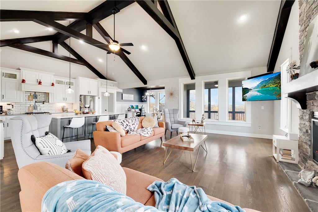 905 Southeast Wood Ridge Court Blue Springs, MO 64014 - Photo 9 of 48