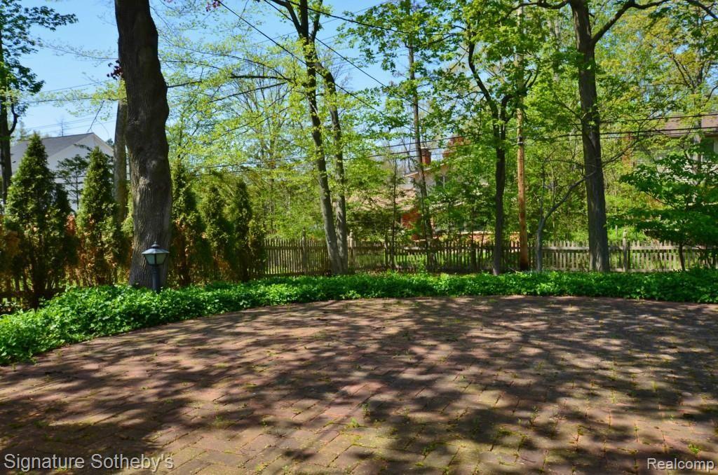 709 Tottenham Road Birmingham, MI 48009 - Photo 24 of 28 Quiet Patio with Fenced Back Yard