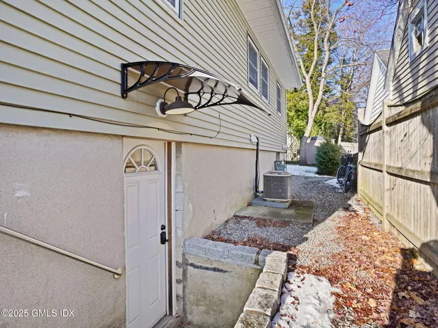 $2,800 | 45 Gold Street, Greenwich, CT 06830