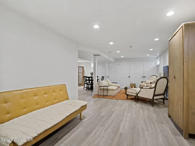 $2,800 | 45 Gold Street, Greenwich, CT 06830