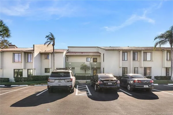 $140,000 | 5413 Southeast Miles Grant Road, Unit G206, Stuart, FL 34997