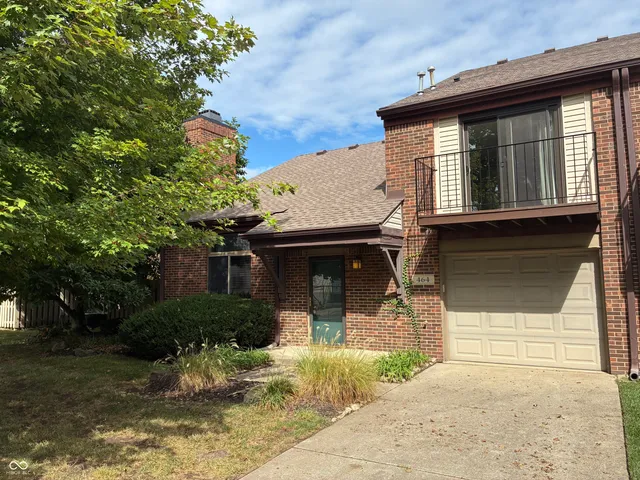 $310,000 | 464 East St Clair Street, Indianapolis, IN 46202