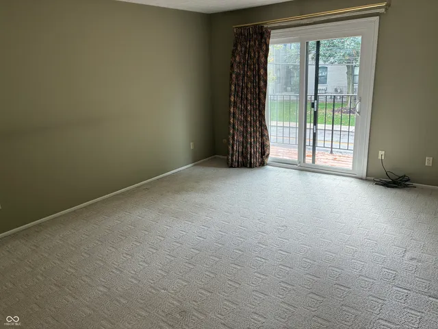 $310,000 | 464 East St Clair Street, Indianapolis, IN 46202