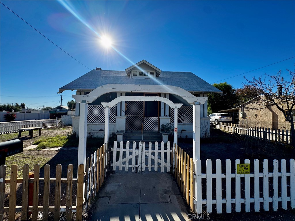 203 Walnut Street Needles, CA 92363 - Photo 3 of 31 Front