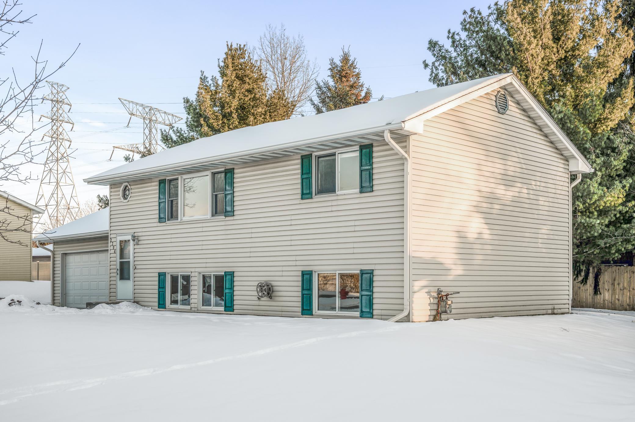 2396 County Rd D East Maplewood, MN 55109 - Photo 1 of 1 Gallery Image 1